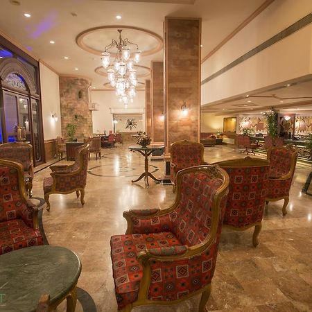 The Wyte Fort Hotel Kochi Exterior photo