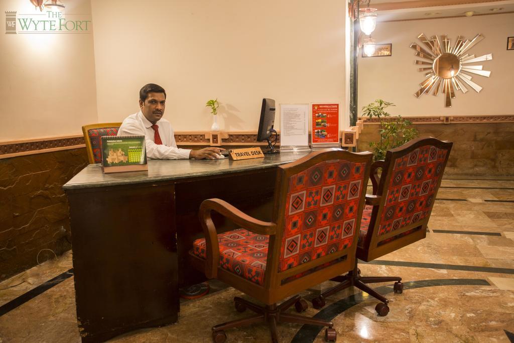The Wyte Fort Hotel Kochi Exterior photo